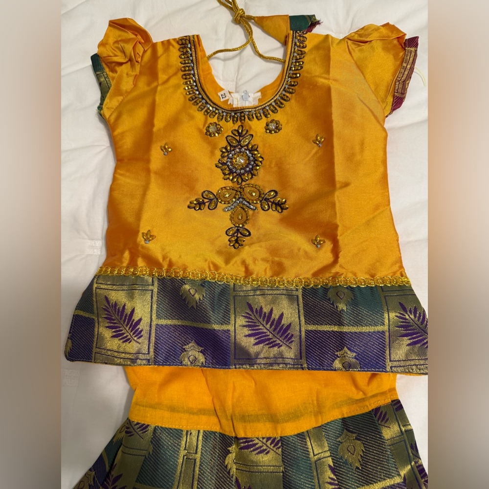 South Indian Pattu Pavadai set for girls 3-5 years old NWOT - Picture 4 of 6